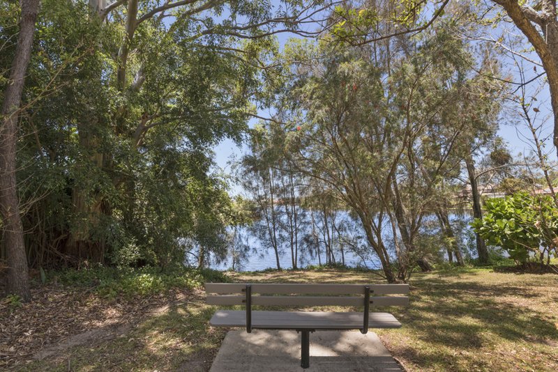 Photo - 8 Queenscliff Crescent, Robina QLD 4226 - Image 14