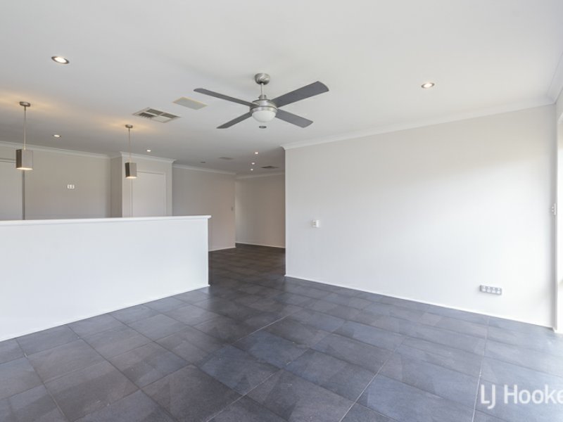 Photo - 8 Quondong Close, Kenwick WA 6107 - Image 6