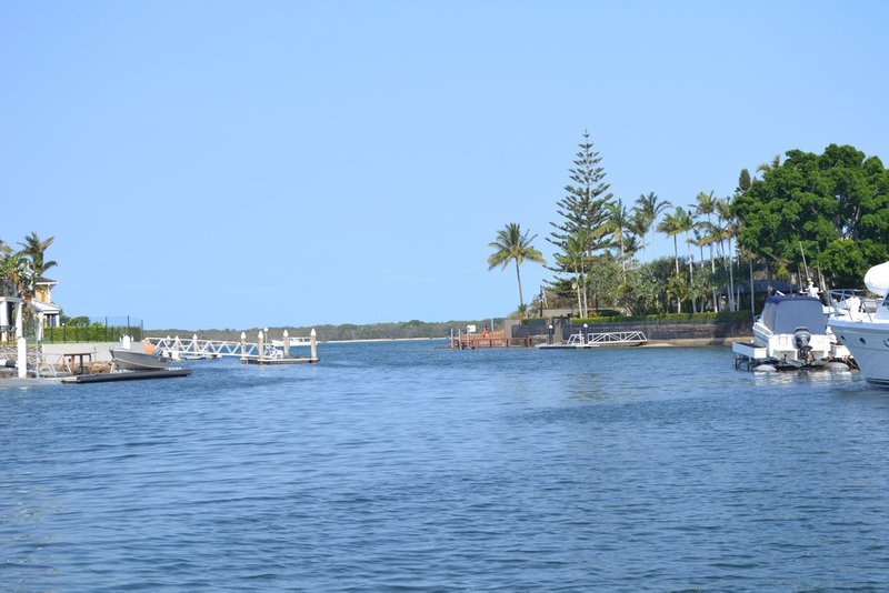 Photo - 8 Rabaul Avenue, Runaway Bay QLD 4216 - Image 7