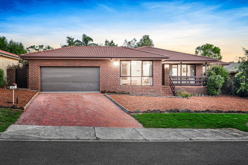 8 Radiant Crescent, Forest Hill VIC 3131