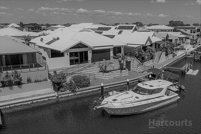 8 Ragamuffin Point, Halls Head WA 6210