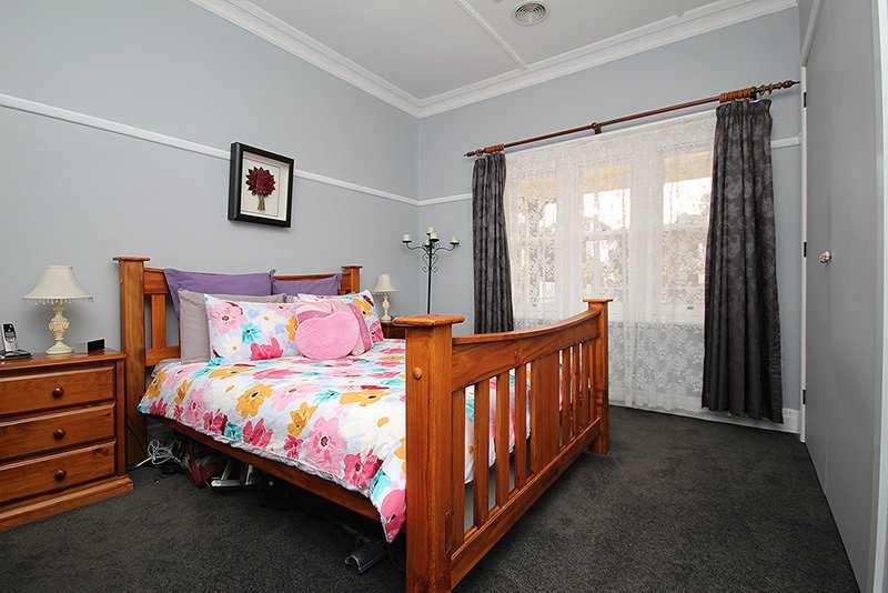 Photo - 8 Railway Avenue, Horsham VIC 3400 - Image 8