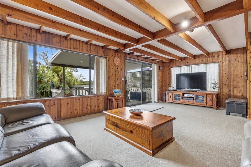 Photo - 8 Rainbow Parade, Peakhurst Heights NSW 2210 - Image 4