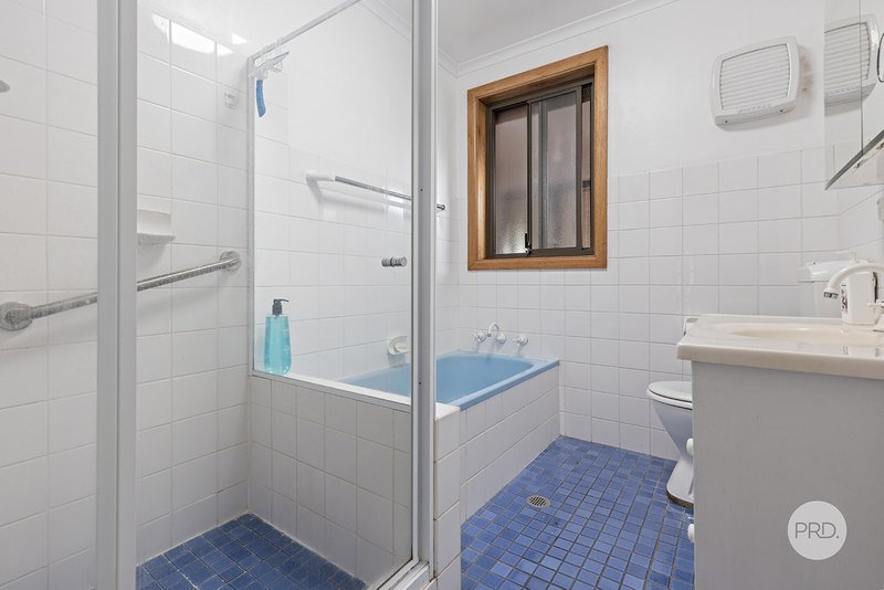 Photo - 8 Rainbow Parade, Peakhurst Heights NSW 2210 - Image 9