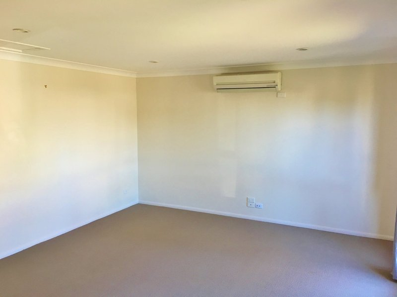 Photo - 8 Raintree Avenue, Kingaroy QLD 4610 - Image 7