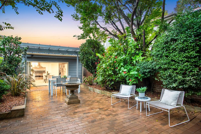 Photo - 8 Raleigh Street, Cammeray NSW 2062 - Image 2