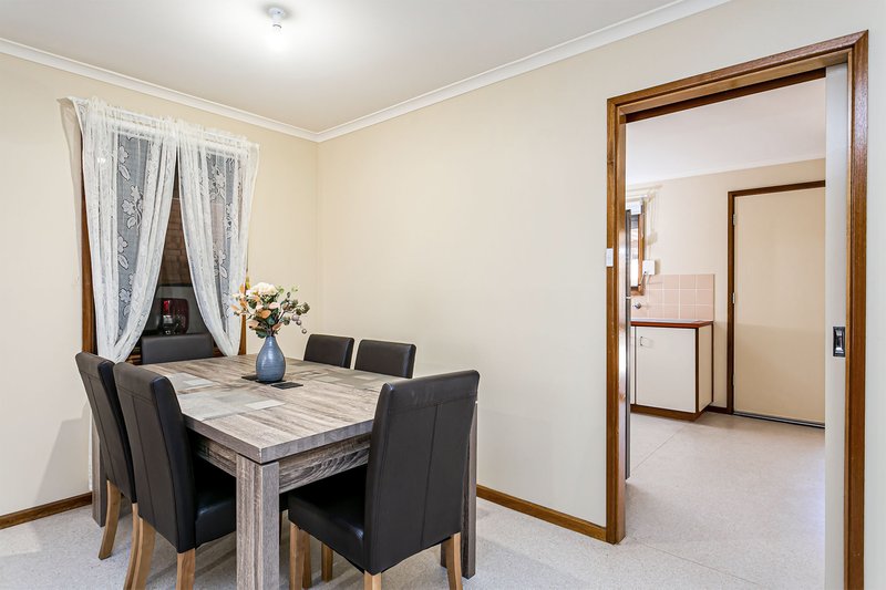 Photo - 8 Ralph Court, Parafield Gardens SA 5107 - Image 6