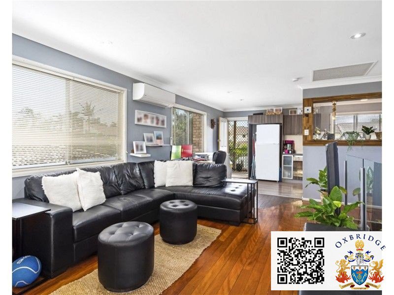 Photo - 8 Rathbone Place, Labrador QLD 4215 - Image 2