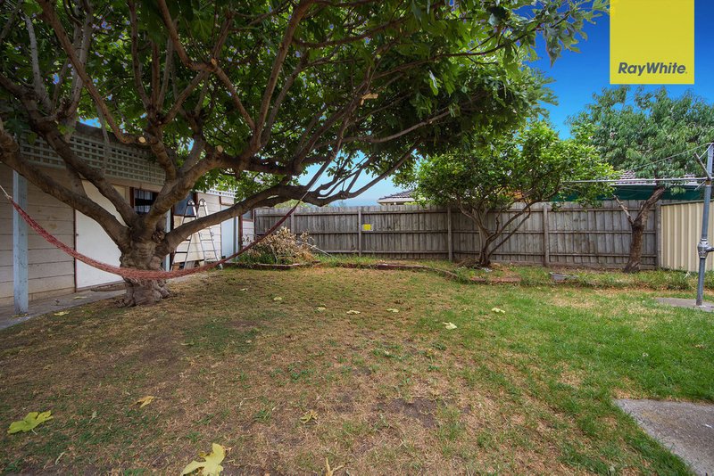 Photo - 8 Ravenna Street, St Albans VIC 3021 - Image 6