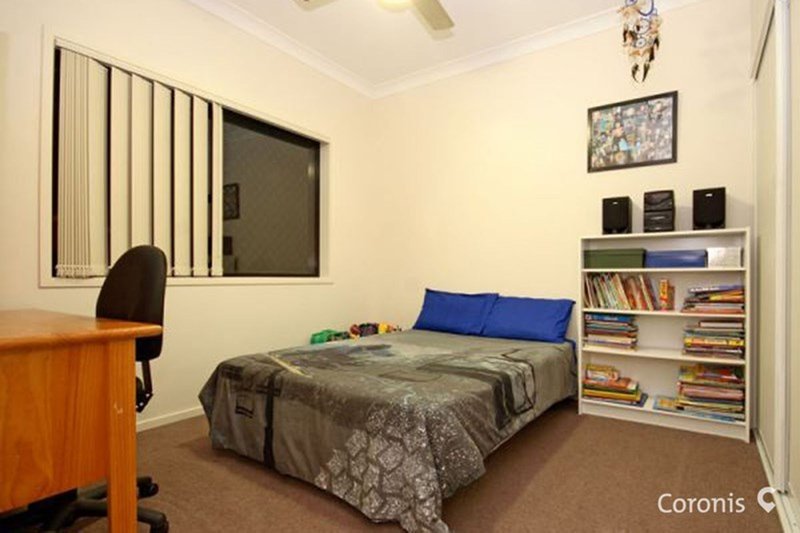 Photo - 8 Rawlins Crescent, North Lakes QLD 4509 - Image 7