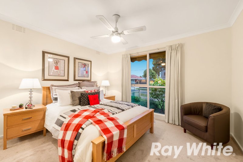 Photo - 8 Ray Road, Burwood East VIC 3151 - Image 8