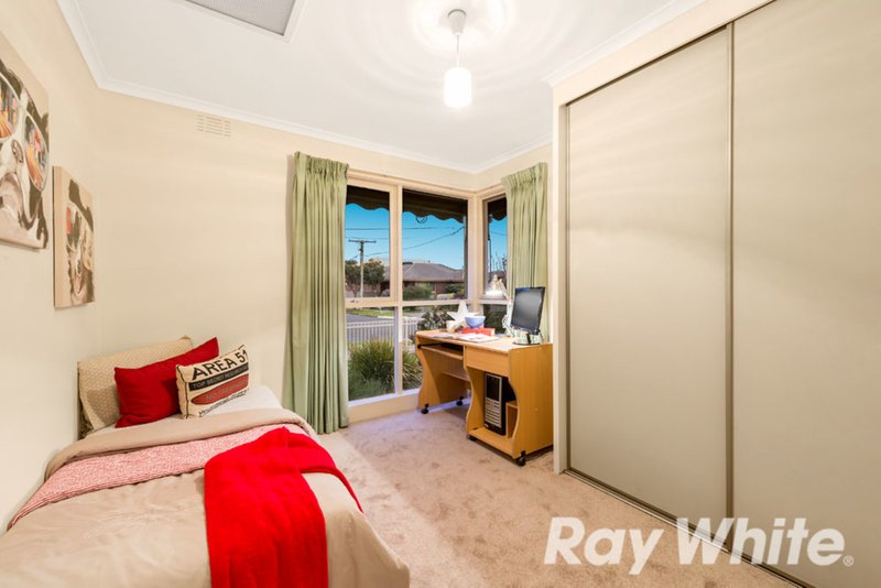 Photo - 8 Ray Road, Burwood East VIC 3151 - Image 10