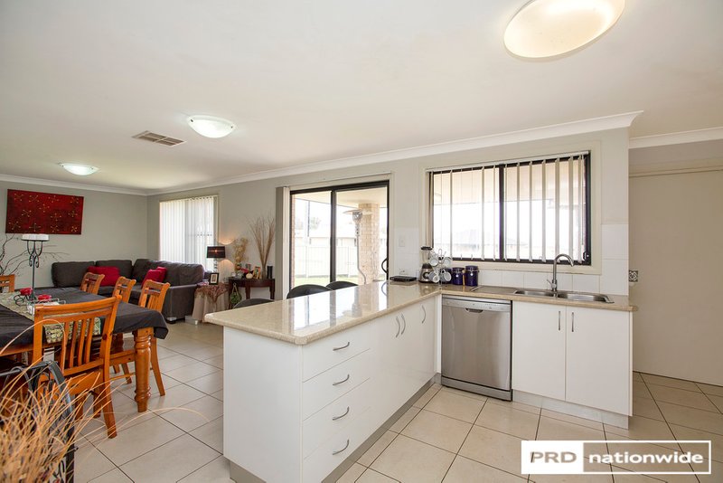 Photo - 8 Red Cedar Cove, Tamworth NSW 2340 - Image 16