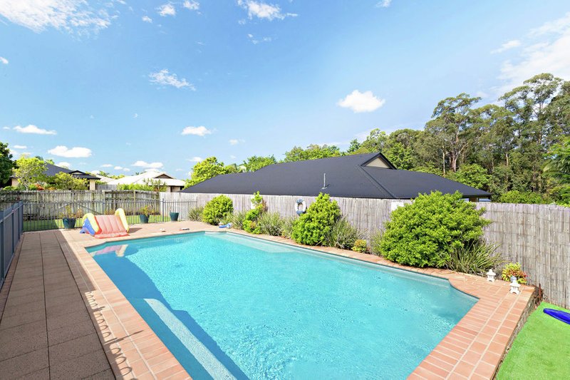 8 Red Jacket Court, Palmwoods QLD 4555