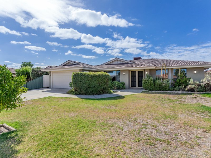 8 Redfern Close, Thornlie WA 6108