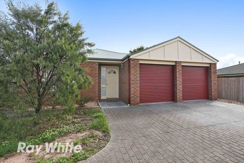 8 Redleaf Close, Lara VIC 3212