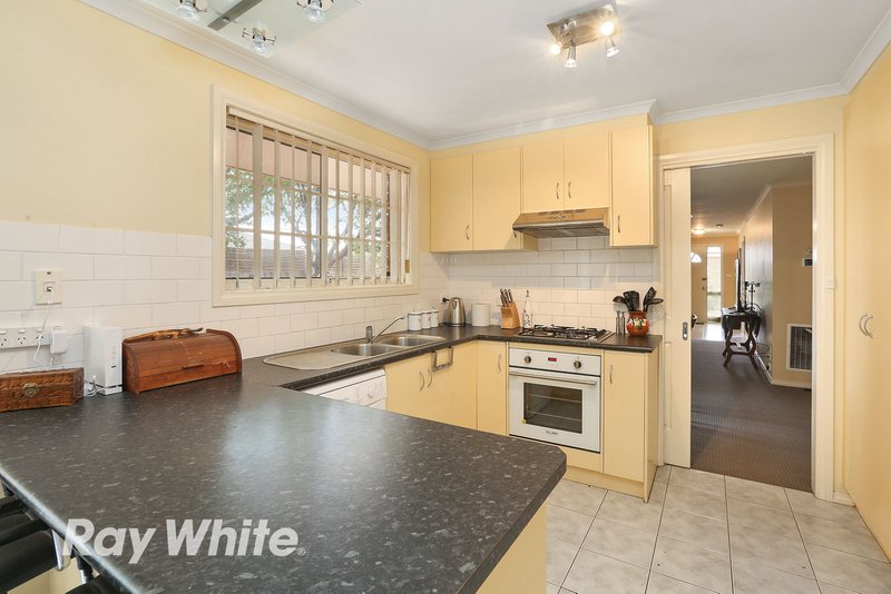 Photo - 8 Redleaf Close, Lara VIC 3212 - Image 3