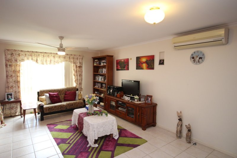 Photo - 8 Redwood Court, Landsborough QLD 4550 - Image 4