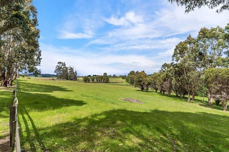 Photo - 8 Reeves Road, Lower Barrington TAS 7306 - Image 3