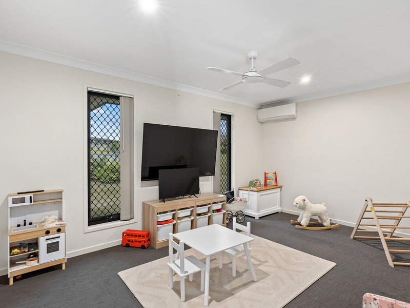 Photo - 8 Regent Court, Regency Downs QLD 4341 - Image 6