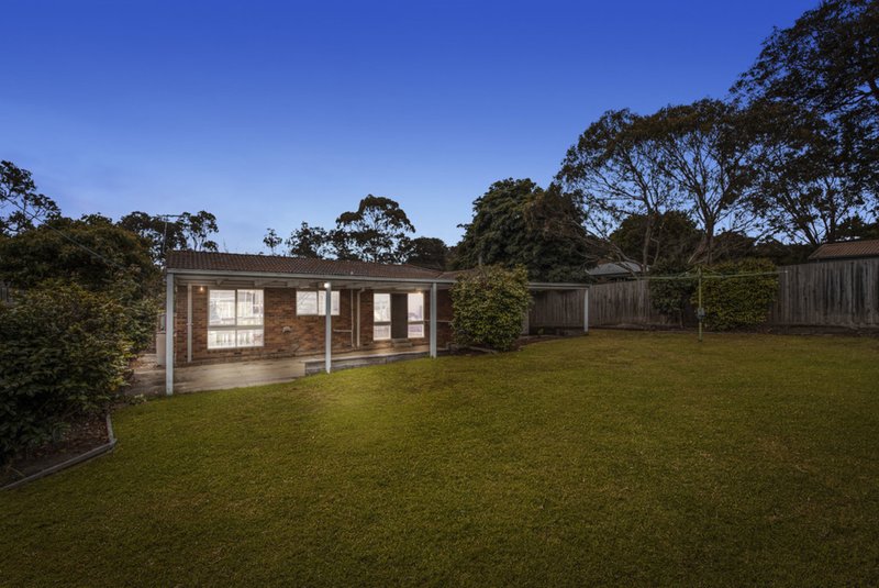 Photo - 8 Reids Lane, Warranwood VIC 3134 - Image 5