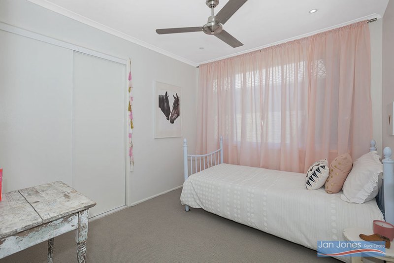 Photo - 8 Reliance Court, Newport QLD 4020 - Image 19