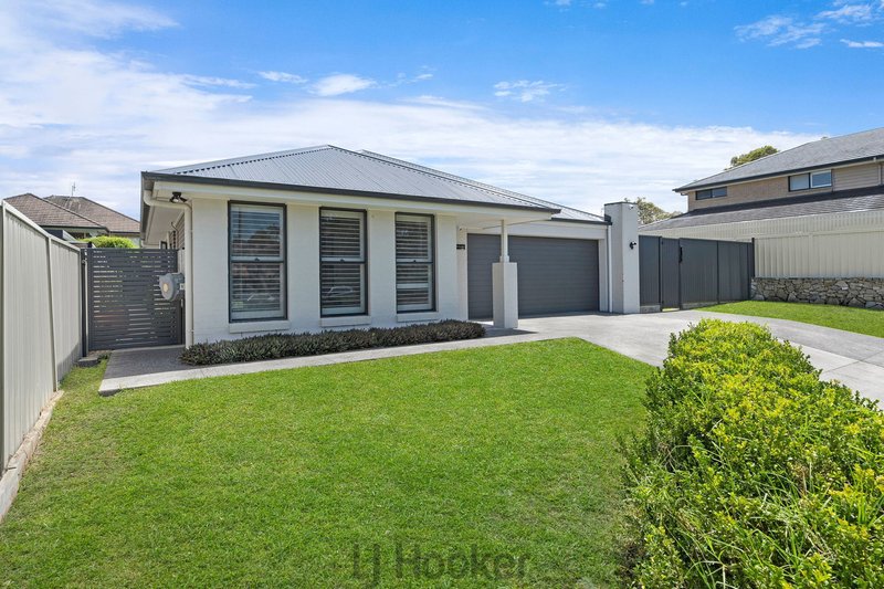 Photo - 8 Rengor Close, Belmont North NSW 2280 - Image 2