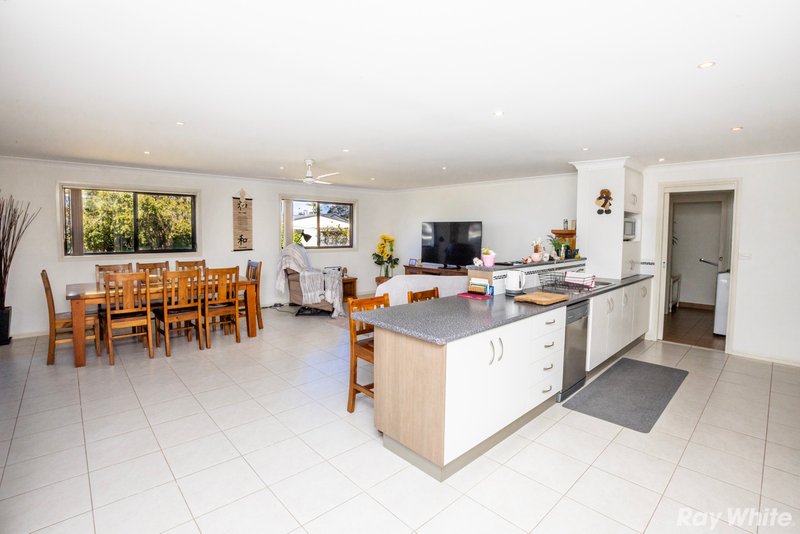 Photo - 8 Rennie Crescent, Tuncurry NSW 2428 - Image 2