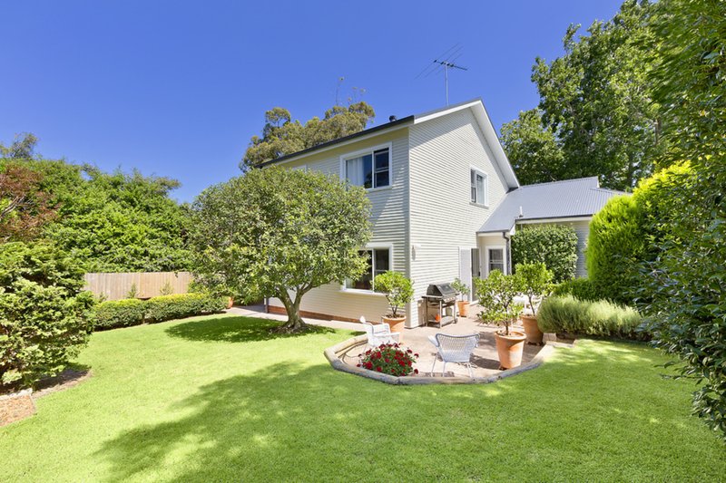 Photo - 8 Reynolds Crescent, Beacon Hill NSW 2100 - Image 2