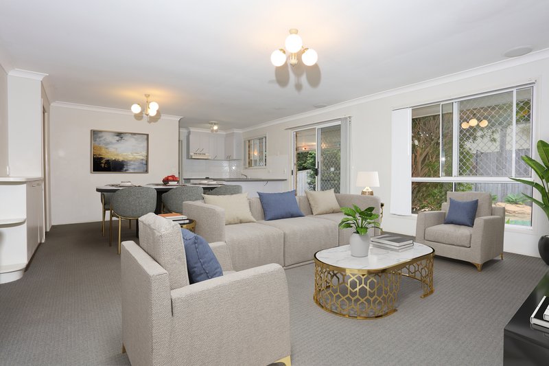 Photo - 8 Richfield Close, Nerang QLD 4211 - Image 5