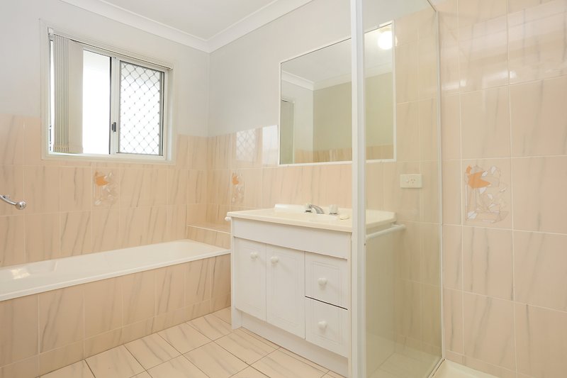 Photo - 8 Richfield Close, Nerang QLD 4211 - Image 12