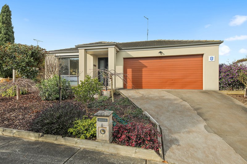 8 Richie Court, Drouin VIC 3818