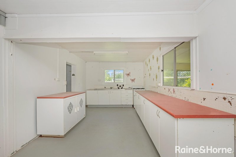 Photo - 8 Ridge Street, Roseneath QLD 4811 - Image 3