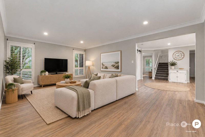 Photo - 8 Ridgeview Street, Carindale QLD 4152 - Image 2