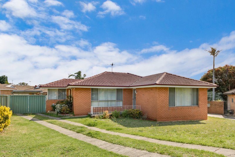 8 Rigo Place, Glenfield NSW 2167