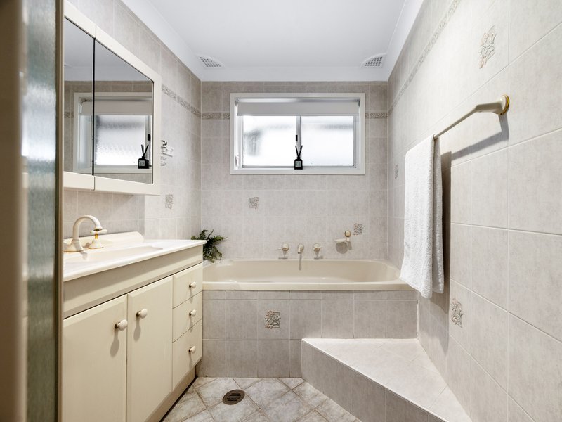 Photo - 8 Rivendell Crescent, Werrington Downs NSW 2747 - Image 11