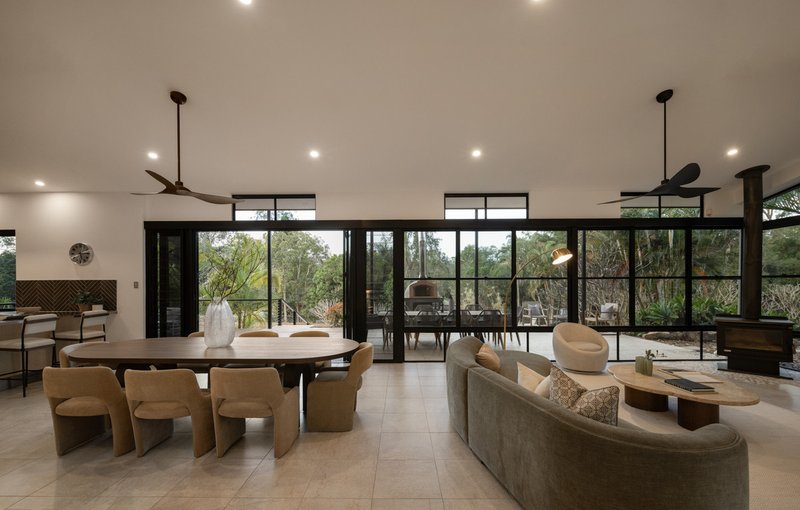 Photo - 8 River Oaks Drive, Eatons Hill QLD 4037 - Image 5