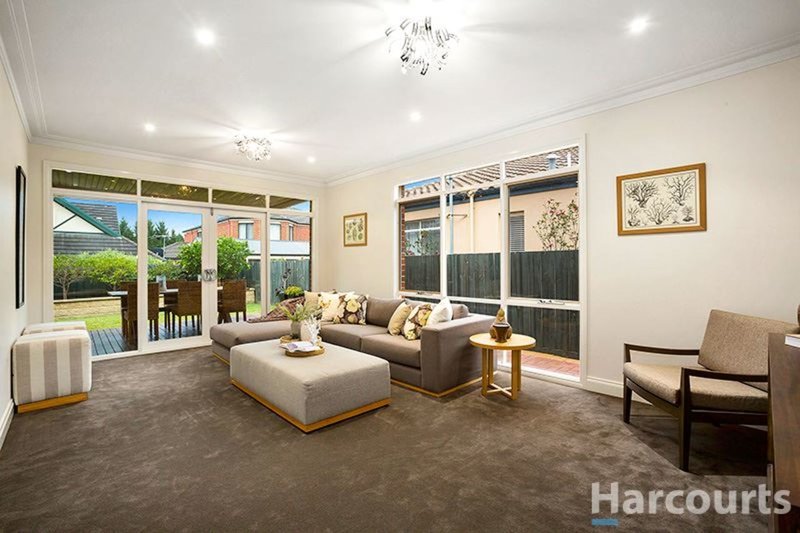 Photo - 8 Riverpark Drive, Wantirna South VIC 3152 - Image 5