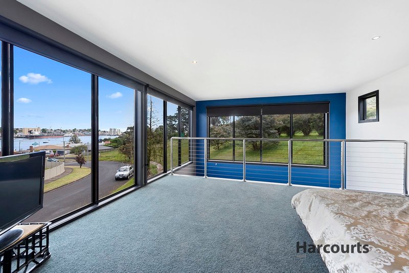 Photo - 8 Riverview Avenue, East Devonport TAS 7310 - Image 5