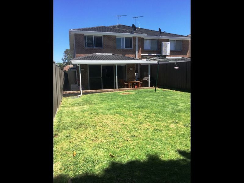 Photo - 8 Rixon Street, Bass Hill NSW 2197 - Image 4