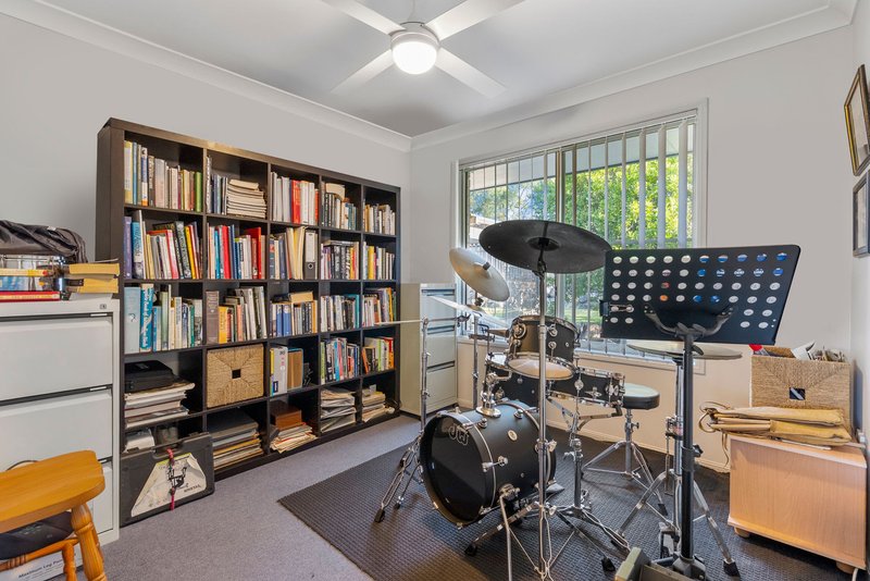 Photo - 8 Rob Roy Court, Highland Park QLD 4211 - Image 15