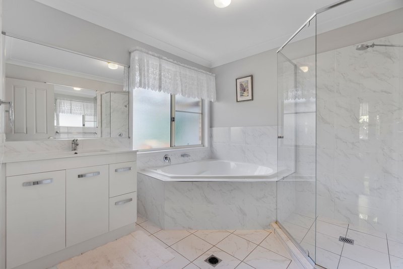 Photo - 8 Rob Roy Court, Highland Park QLD 4211 - Image 16