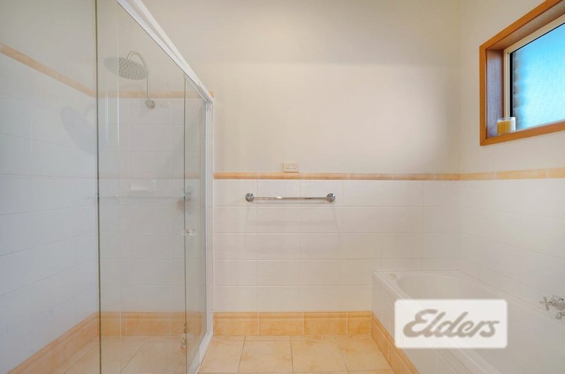 Photo - 8 Roberts Circuit, Lambton NSW 2299 - Image 10