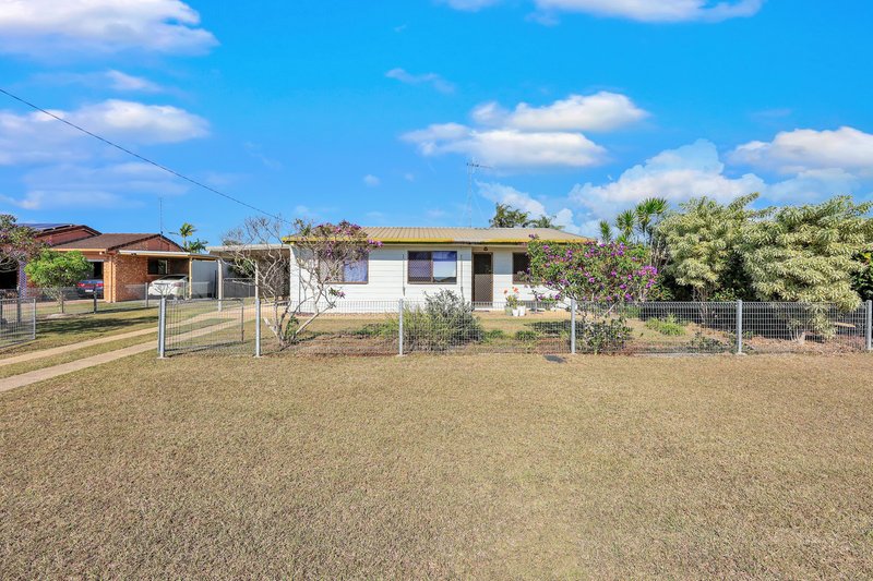 Photo - 8 Robertson Street, Kepnock QLD 4670 - Image 3