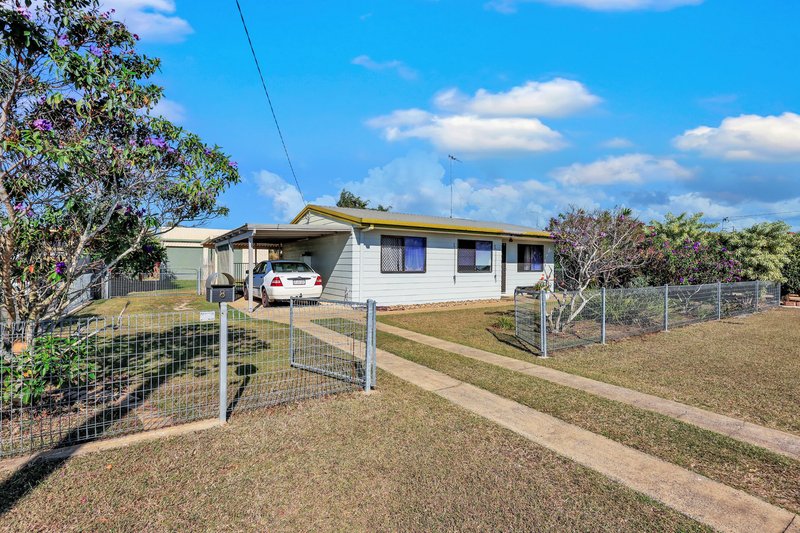 Photo - 8 Robertson Street, Kepnock QLD 4670 - Image 4