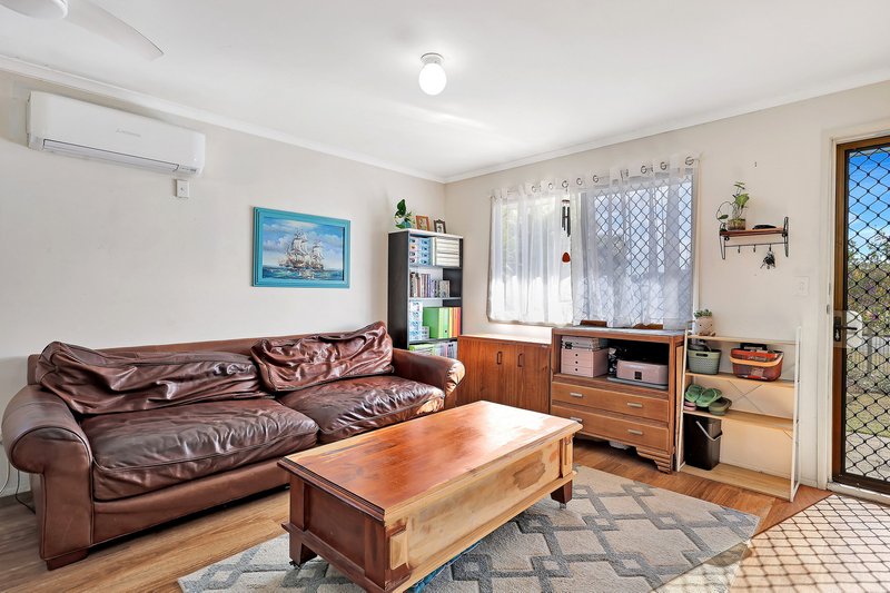 Photo - 8 Robertson Street, Kepnock QLD 4670 - Image 8