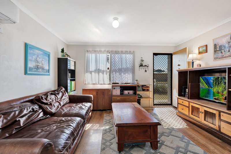 Photo - 8 Robertson Street, Kepnock QLD 4670 - Image 9