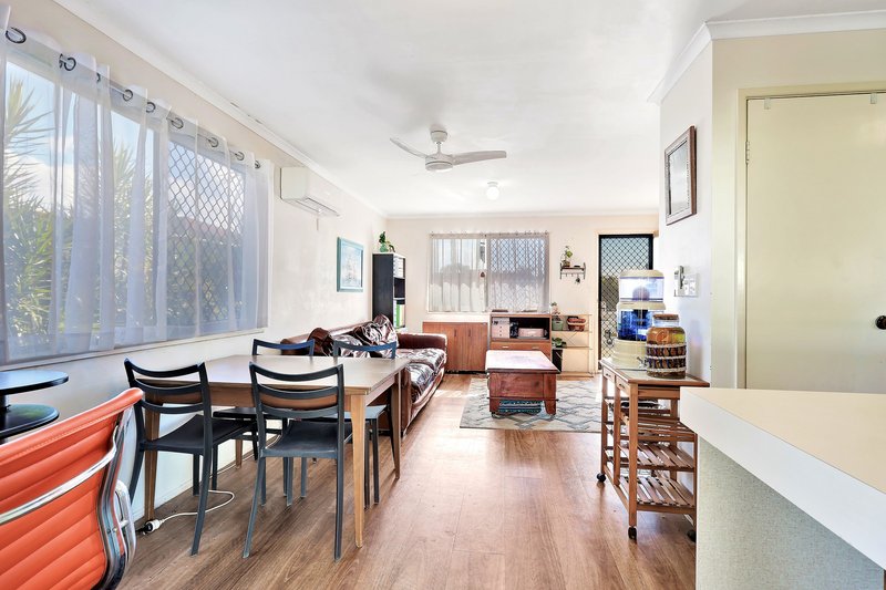 Photo - 8 Robertson Street, Kepnock QLD 4670 - Image 10