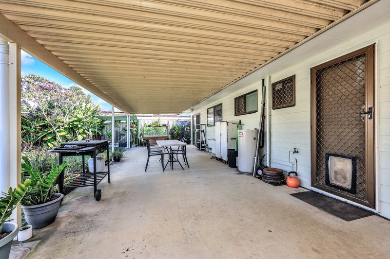 Photo - 8 Robertson Street, Kepnock QLD 4670 - Image 18