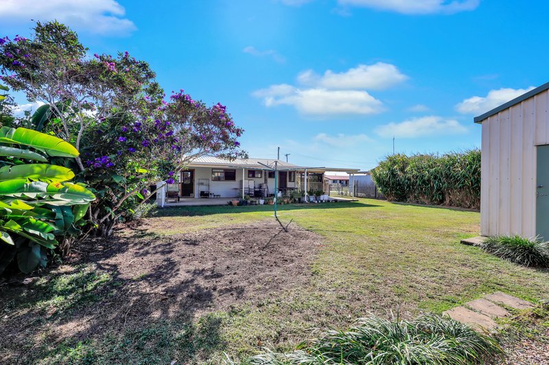 Photo - 8 Robertson Street, Kepnock QLD 4670 - Image 22